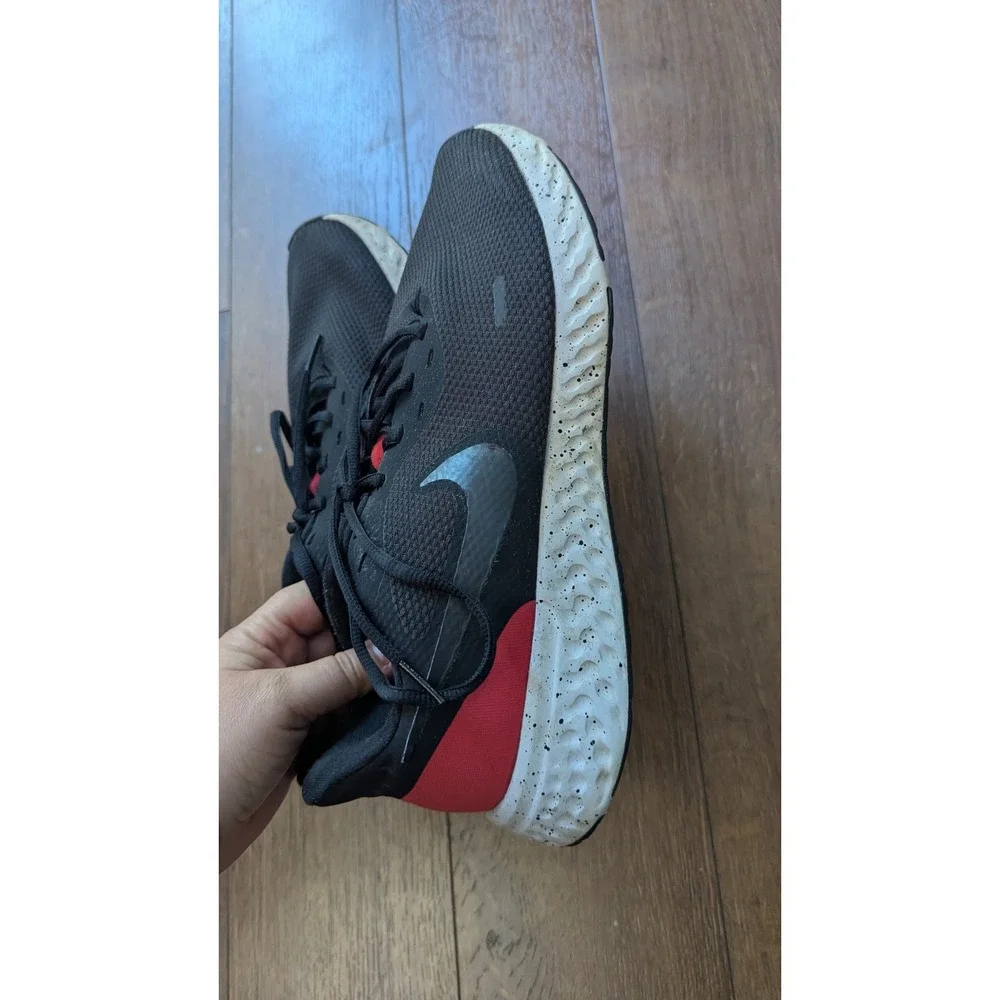 Nike Revolution 5 Mens Running Shoes Black Red Speckled BQ3204-001